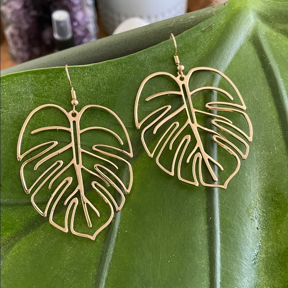 Gold Hawaiian Monstera Leaf Earrings